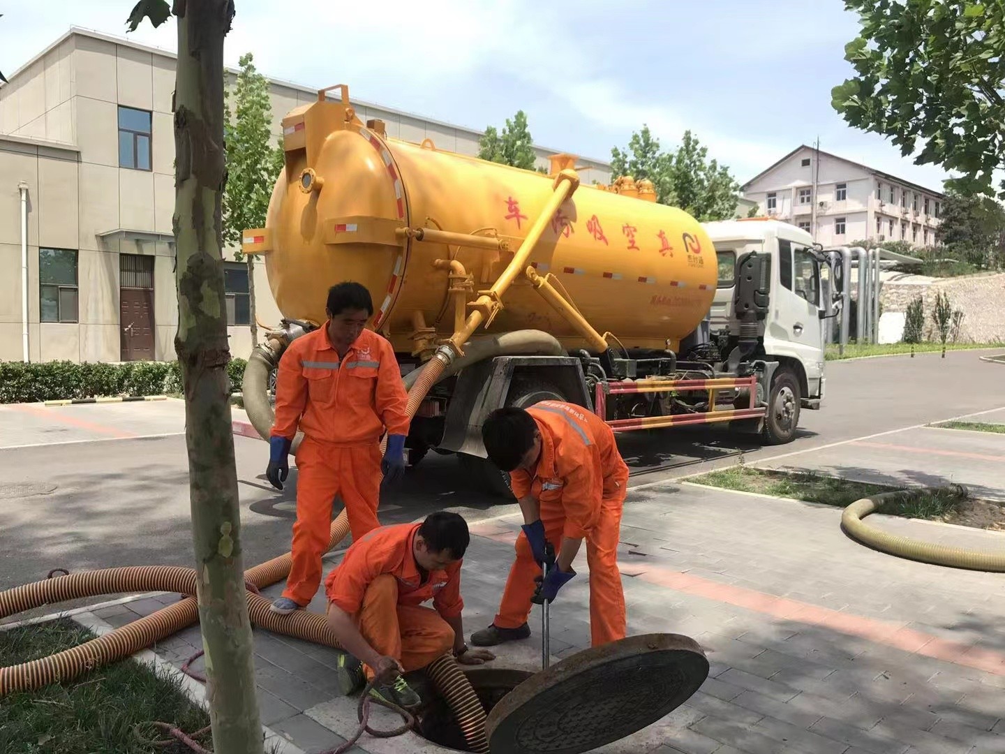 庐江化粪池清理与5-8吨吸粪车施工效率分析